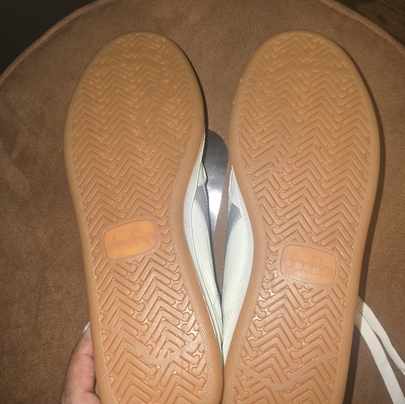 Diadora Never-worn Size 8.5 - Picture 2 of 7